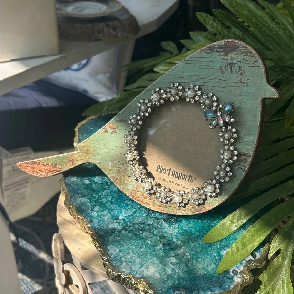 Pier 1 Imports Rhinestone Wood Bird 3.5” Photo Frame